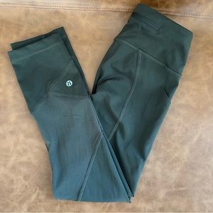 Lululemon size 2 pocket leggings